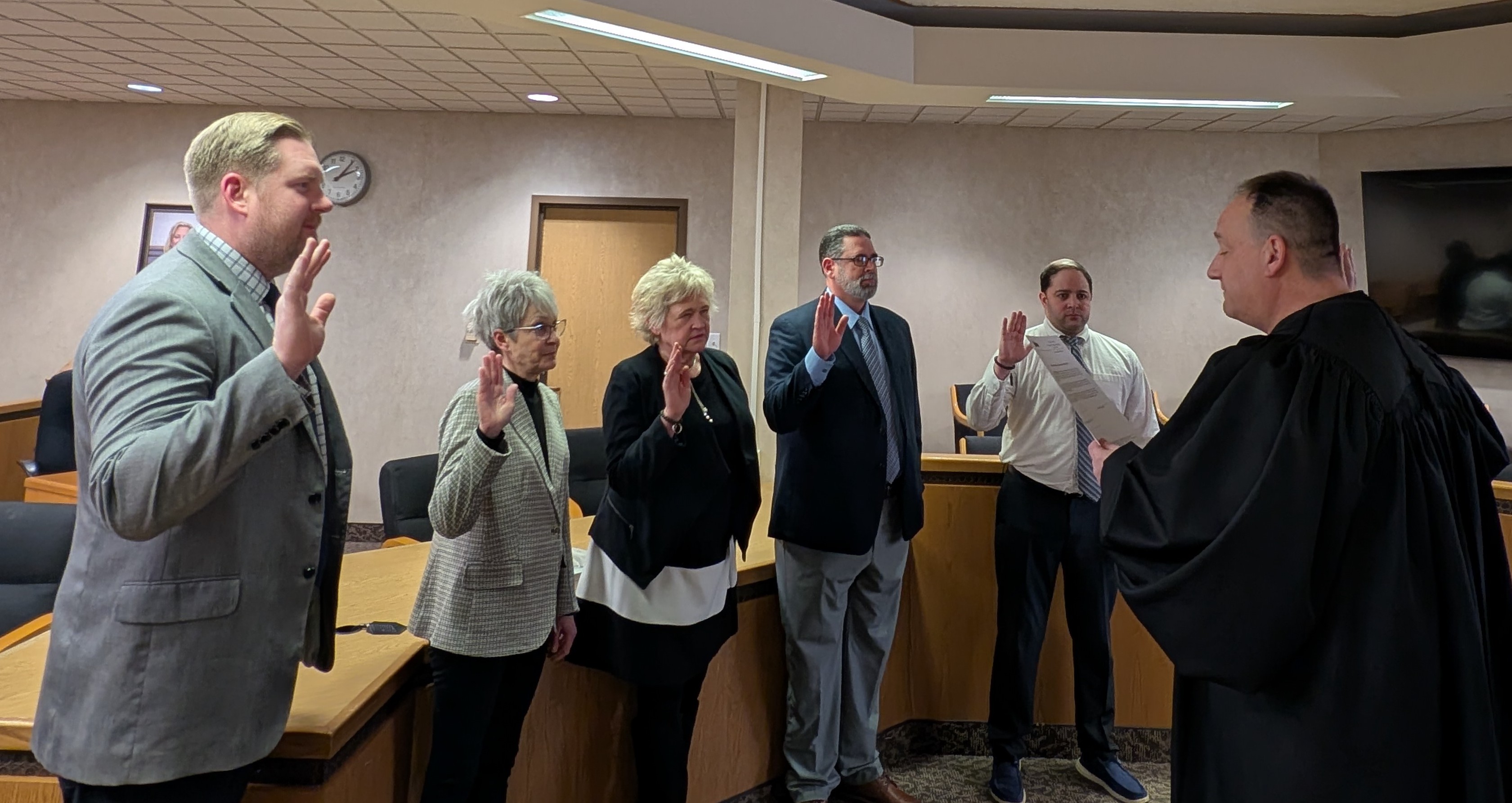 Judge DeLeone swearing in Administration and HR Departments